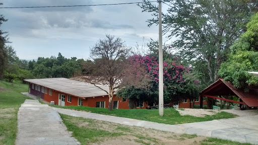 Instituto Bíblico la Roca, Camino a la Roca 1400, San Sebastian el grande, 44650 Tlajomulco de Zuñiga, JAL, México, Institución religiosa | JAL