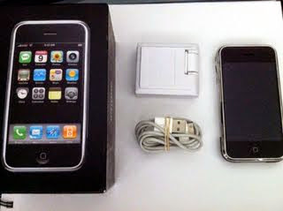 Original Apple iPhone (1st Generation) 8GB with Wi-Fi and Bluetooth - Black
