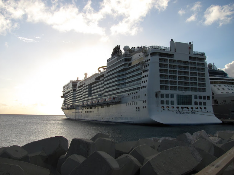 Norwegian Epic, Карибы, декабрь 2012. Хотели испортить отпуск? Не дождетесь!
