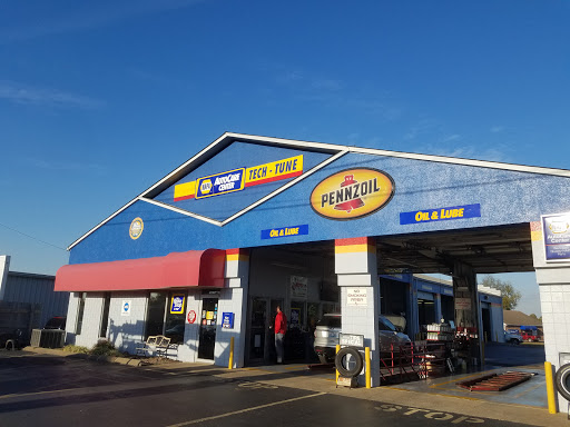 Auto Repair Shop «Tech-Tune Inc. Auto Service Center», reviews and photos, 1486 Campbell Ln, Bowling Green, KY 42104, USA
