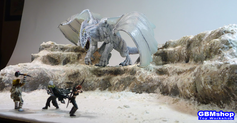 The Legend of Drizzt - IcingDeath - Dungeons & Dragons miniatures diorama scenery, Gargantuan White Dragon, IcingDeath, fighting with Drizzt - Drow ranger, Wulfgar - Human Barbarian and Cattie-Brie - Human Archer in snow mountain