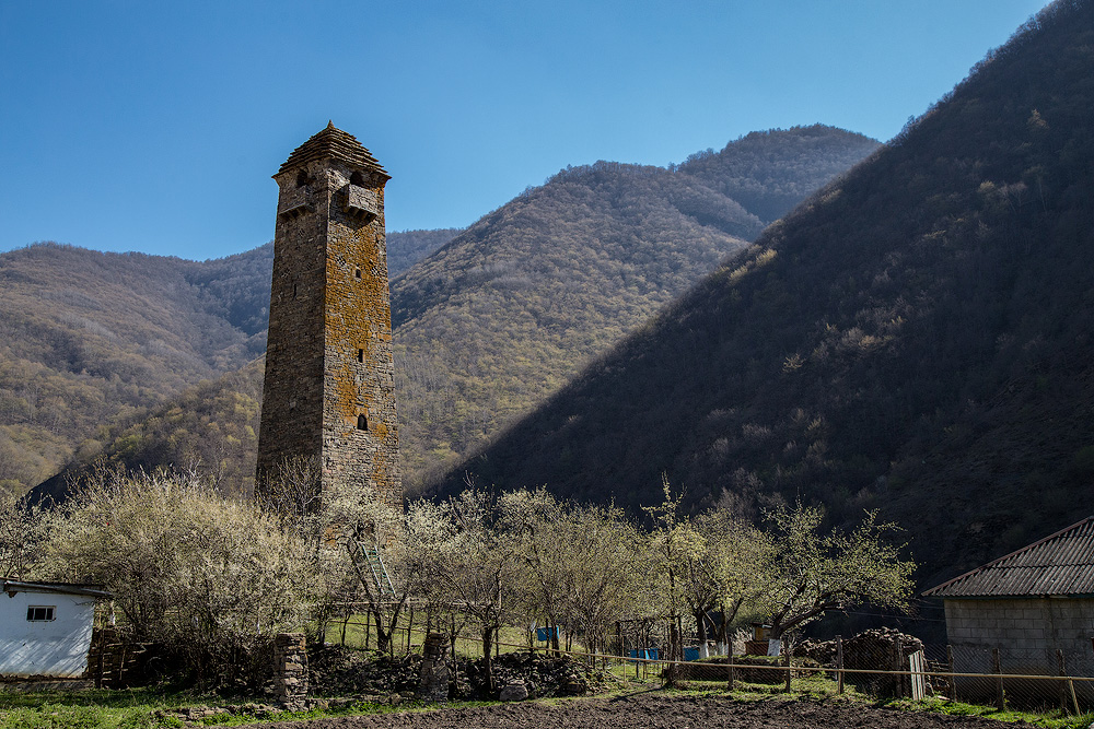 Ицаринская башня