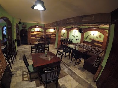 Photos of Headshot THE IRISH PUB