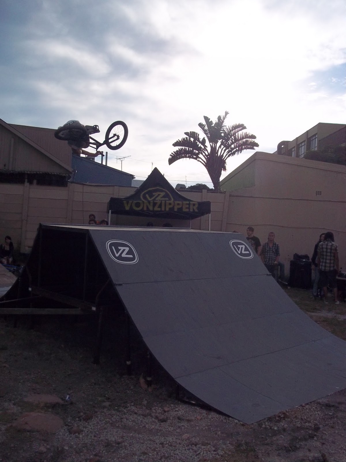 box jump bmx