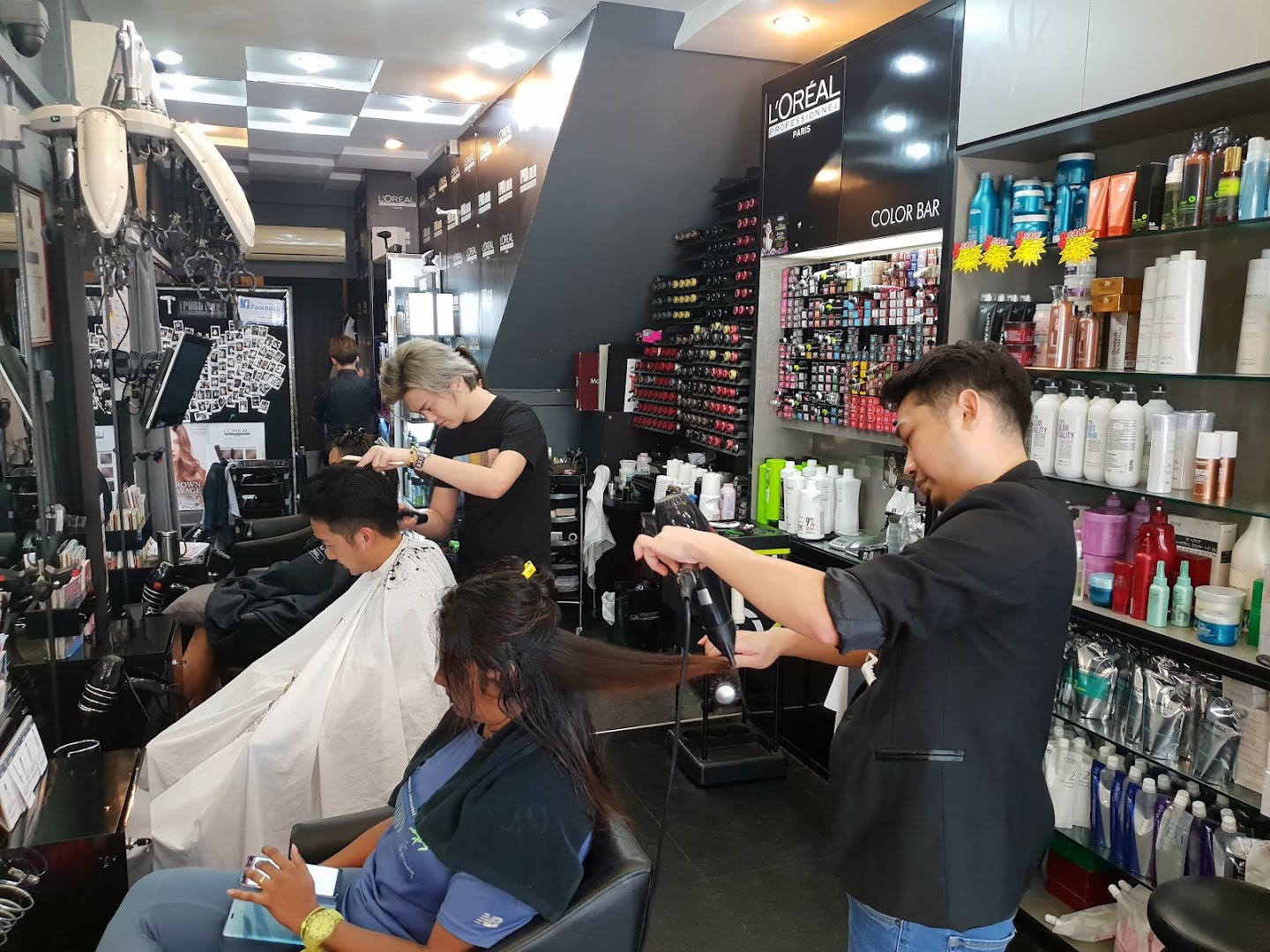 Are you checking the professionalism of a hairdresser?