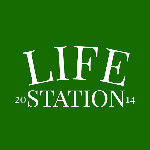 Life Station Cafe logo