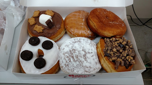 Donut Shop «Honey Dew Donuts», reviews and photos, 142 Lowell St, Wakefield, MA 01880, USA