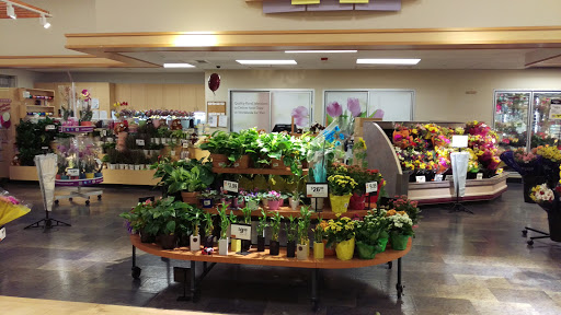 Grocery Store «Stop & Shop», reviews and photos, 1100 Massachusetts Ave, Dorchester, MA 02125, USA
