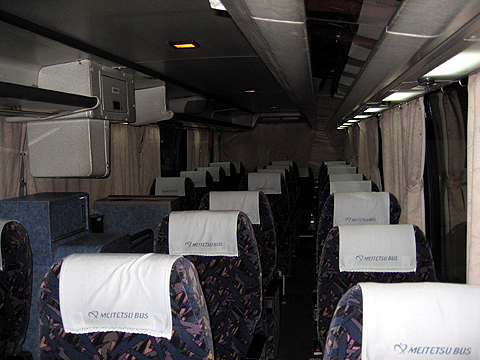 名鉄バス「どんたく号」 2607 車内