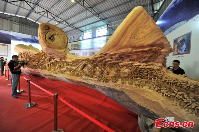 Ukiran Kayu Terpanjang di Dunia Karya Seniman Cina Ukiran Kayu Terpanjang di Dunia Karya Seniman Cina