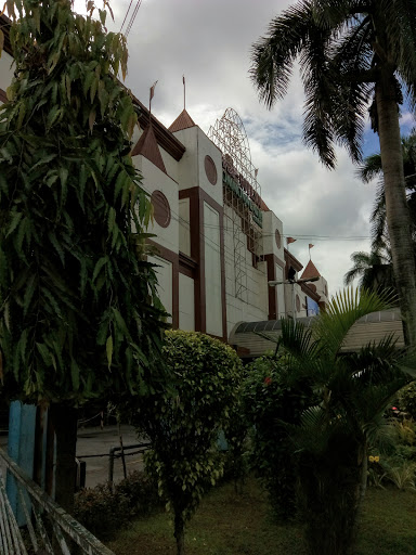 Ever Gotesco Commonwealth