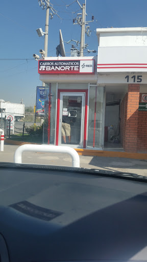 Cajero Banorte, Carretera a San Sebastian EL Grande 115, La Calerilla, 45602 San Pedro Tlaquepaque, Jal., México, Banco o cajero automático | JAL