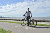 Таллин. Велодорожка вдоль моря