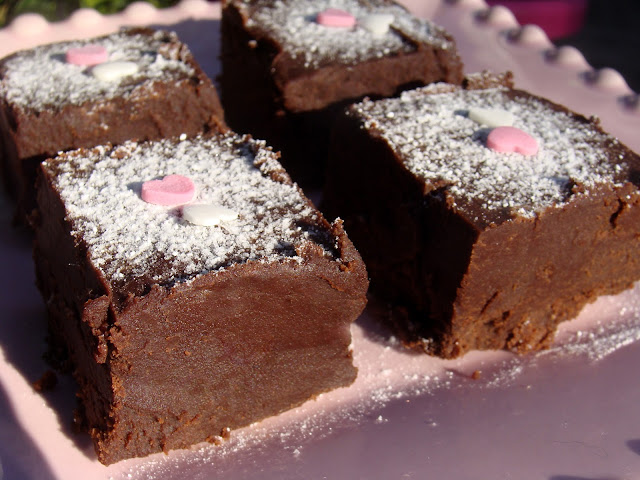 Paves Extra Fondants Au Chocolat Marrons Et Rhum Couleurdevie