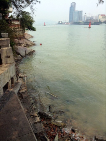 Crabber off Gulangyu island Crabber off Gulangyu island