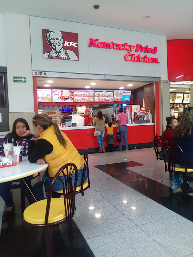 KFC, Camino Real de La Plata 102 Local 228 A, Zona Plateada, 42084 Pachuca de Soto, Hgo., México, Restaurante especializado en pollo | HGO