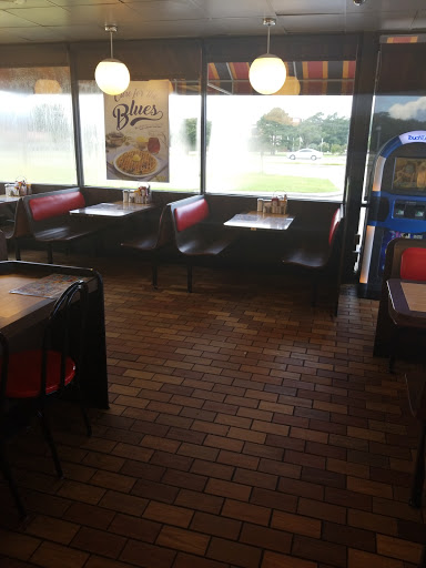 Breakfast Restaurant «Waffle House», reviews and photos, 7540 Tucker Rd, Ocean Springs, MS 39564, USA