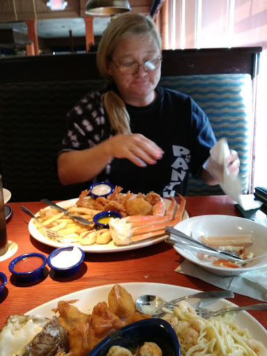 Seafood Restaurant «Red Lobster», reviews and photos, 515 S Quintard Ave, Oxford, AL 36203, USA