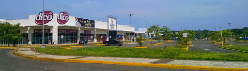 Plaza Galerías, Tapachula-puerto madero Km. 2.5, Las Ortencias, 30797 Tapachula de Córdova y Ordoñez, Chis., México, Centro comercial outlet | CHIS