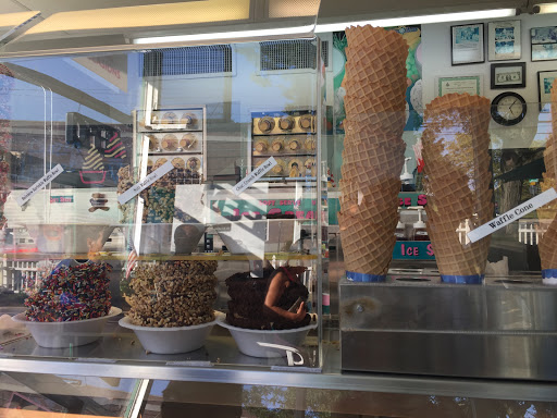 Ice Cream Shop «Sunny Daes Ice Cream», reviews and photos, 633 Shippan Ave, Stamford, CT 06902, USA
