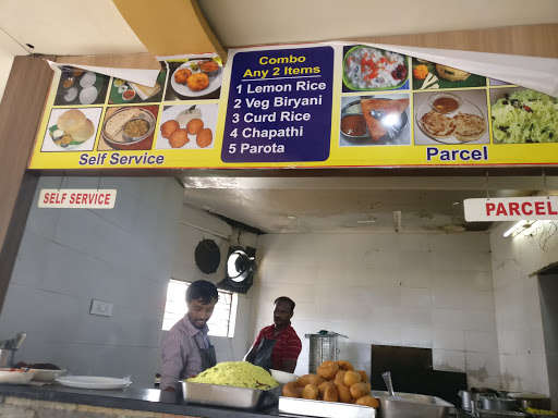 Brundavan Food Court, Nizampet X roads Kukatpally hyd, Dharma Reddy Colony Phase II, Kukatpally Housing Board Colony, Kukatpally, Hyderabad, Telangana 500081, India, Food_Court, state TS