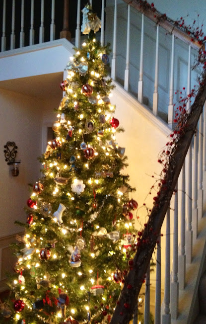 life in my empty nest: Welcoming Christmas Foyer