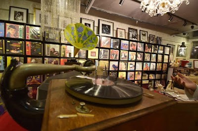 Photos of Sam The Record Man