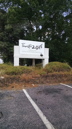 Thrift Store «Thrift 2 Gift», reviews and photos, 900 E Chatham St, Cary, NC 27511, USA