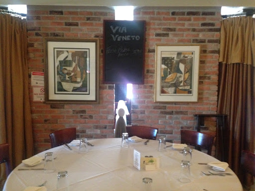 Italian Restaurant «Via Veneto», reviews and photos, 6340 N Lincoln Ave, Chicago, IL 60659, USA