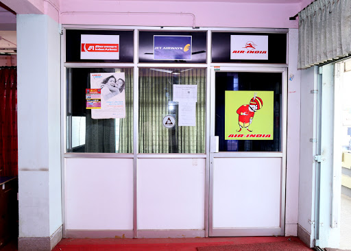 Jeddah Tours & Travels, Korambayil Arcade -Near New Bus stand, 2nd Floor, Manjeri-Pandikad Rd, Manjeri, Kerala 676121, India, Tour_Agency, state KL