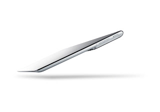 12_Xperia_TabletS_From_Right_Side_View.jpg