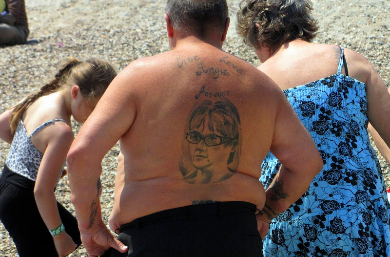Какие там бабочки https://lh6.googleusercontent.com/-A7O7aN1JC6Y/TeqWRUXqFeI/AAAAAAAAIqw/JC56VmCEerI/s800/IMG_8043.JPG