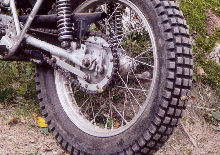 Bultaco%2B-Courtard%2B02.jpg