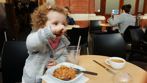 Cinnamon Cafe