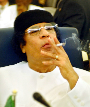 أكبر مكتبة ضحك على القذافى  Kadafi