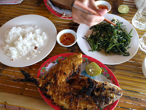 Lucky Beach Restaurant