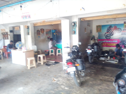 Balaji Motors, 2/24, By Pass Road, Service Rd, Sattur, Tamil Nadu 626203, India, Motor_Vehicle_Dealer, state TN