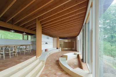 Ruang Keluarga 2 Gorgeous House in a Hill by Cell Space Architects 6 600x400 Rumah Indah Di Lereng Bukit