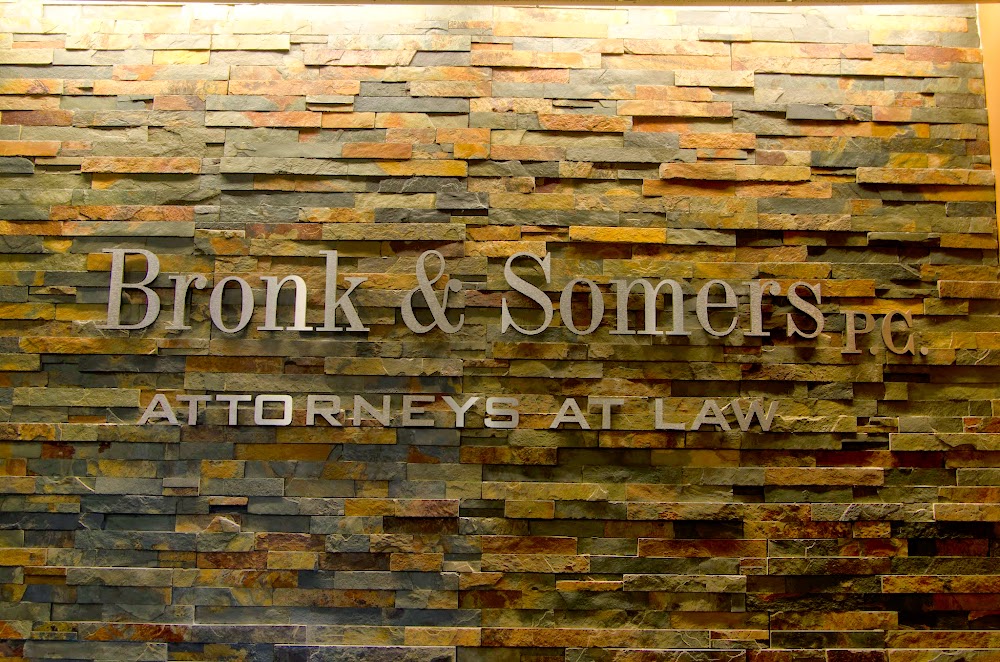 Bronk & Somers, P.C. ATTORNEYS AT LAW, Рочестер.