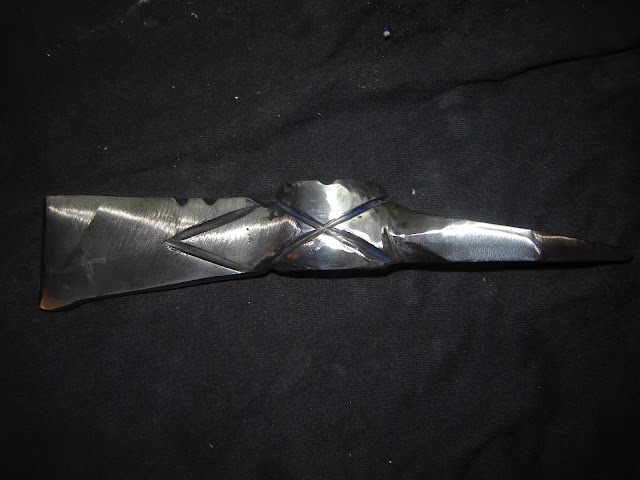 Tomahawk hecho con un hachuela de albañil DSC00399