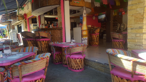 Restaurante Bar Brisa Mexicana, Hidalgo s/n Mz 18, Centro, 77400 Isla Mujeres, Q.R., México, Bar restaurante | QROO