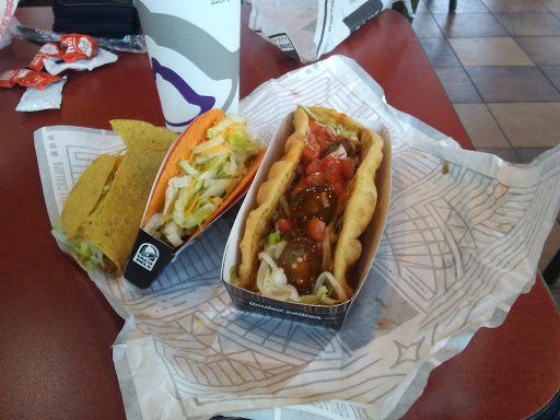 Mexican Restaurant «Taco Bell», reviews and photos, 750 Marion Blvd, Marion, IA 52302, USA