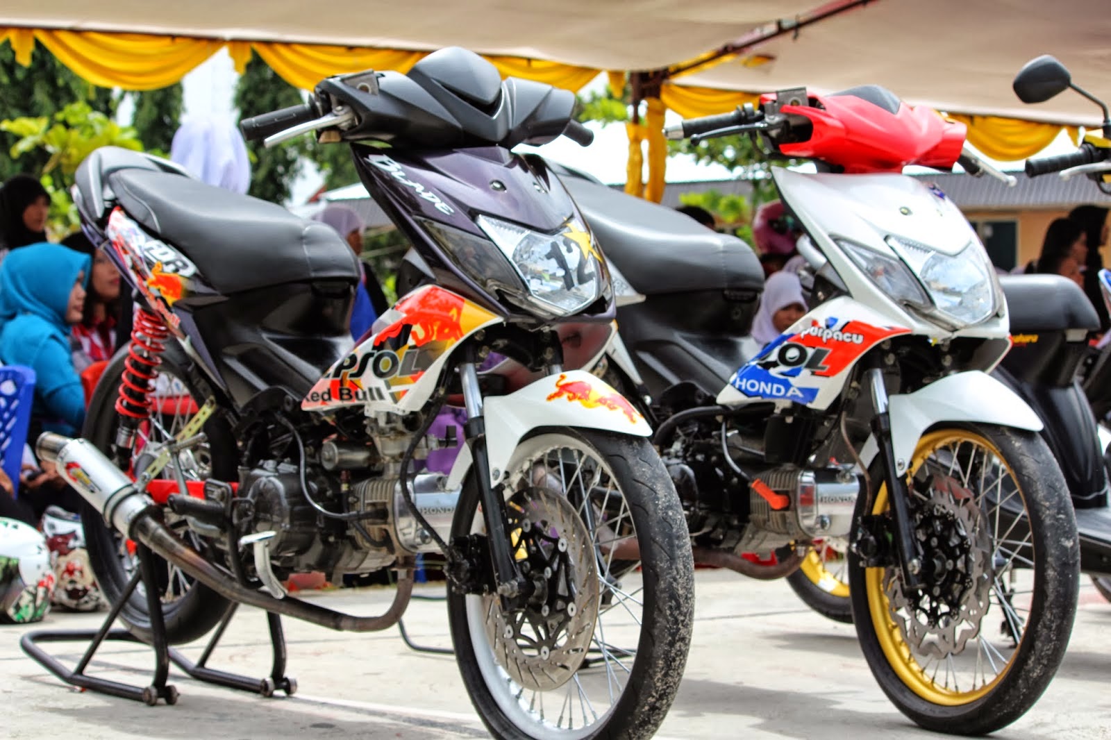 Motor Honda Blade Repsol Modifikasi