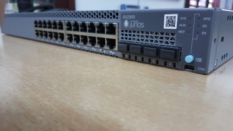 Switch EX2300-24T
