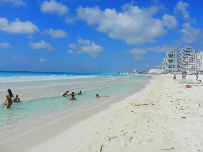 Gaviota Azul's beach, Cancun