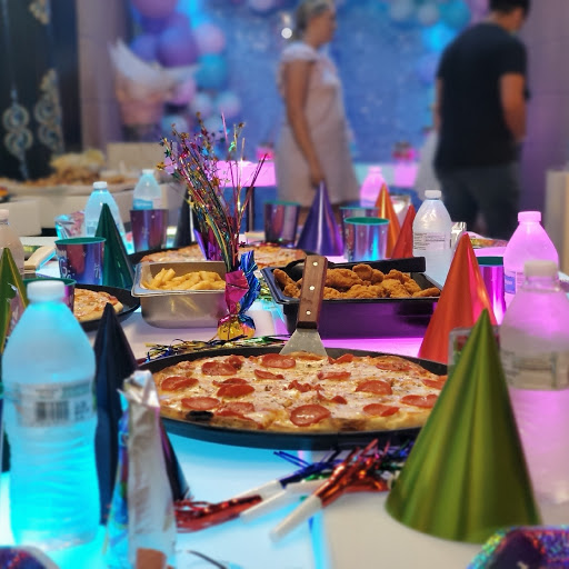 GlowZone Birthday Party Lounge logo