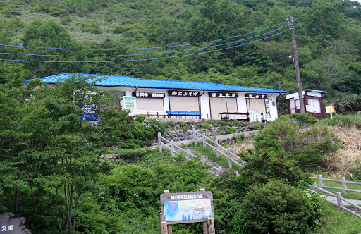 峠の茶屋駐車場