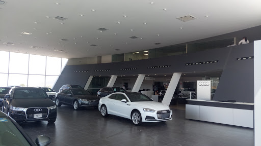Audi Center Juriquilla, Anillo Vial Fray Junípero Serra #17512, San Pedrito el Alto, 76085 Santiago de Querétaro, Qro., México, Concesionario de autos | QRO