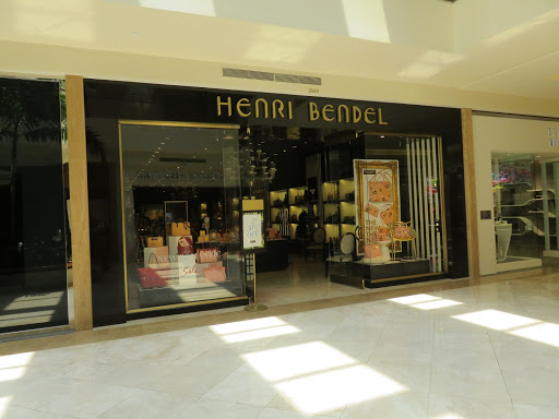 Henri Bendel
