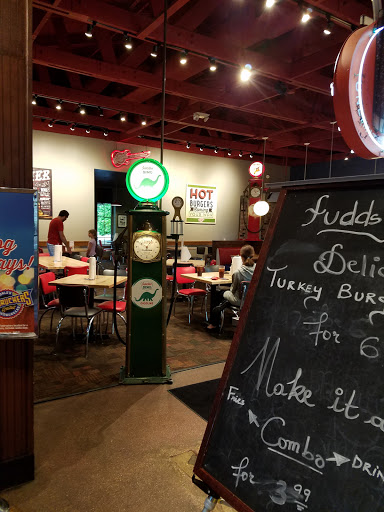 Hamburger Restaurant «Fuddruckers», reviews and photos, 6360 North Point Pkwy, Alpharetta, GA 30022, USA